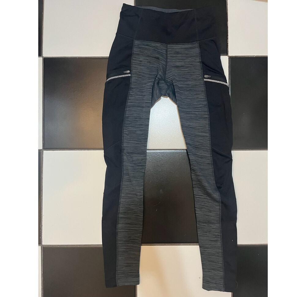 Athleta fleece-lined activewear leggings hip zipper pockets Size XS black gray